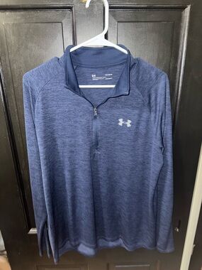 Under Armour Men’s Lightweight Heathered Navy Blue 1/4 Zip Pullover